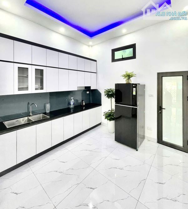 Định Công Thượng - Nhà đẹp ở ngay - Mặt ngõ ba gác - Hai thoáng trước sau - Full nội thất - 4