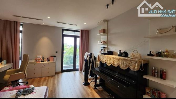 Bán nhà phố Lương Thế Vinh, ngõ ô tô tránh, DT 70m2x9 tầng thang máy, MT 5,2m. Giá 25.5 - 4
