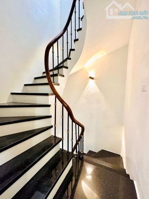 BÁN NHÀ ĐẸP KIM NGƯU 25M - 4 TẦNG - NHÀ ĐẸP Ở NGAY - 6