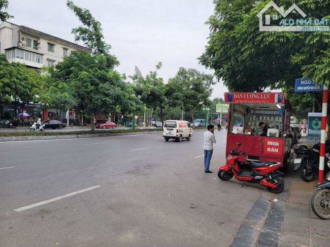 HIẾM - BÁN NHÀ NGUYÊN CĂN NGUYỄN VĂN HUYÊN, CẦU GIẤY, 5 TẦNG, GARA, NGÕ THÔNG Ô TÔ TRÁNH - 8