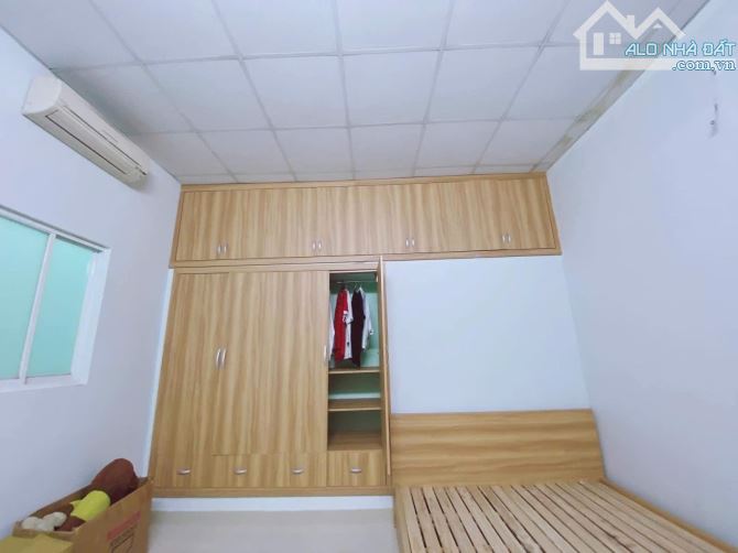 BÌNH THẠNH - NGANG HIẾM 5M - Ô TÔ VÀO NHÀ - 100M2 - VUÔNG A4 - CHỈ 9.X TỶ - 8