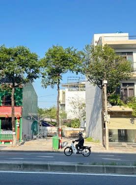 Bán đất Mt Đường 2/9, phường Bình Thuận - Gần Cầu Rồng Đà Nẵng - DT: 90m2, Giá 20 tỷ tl