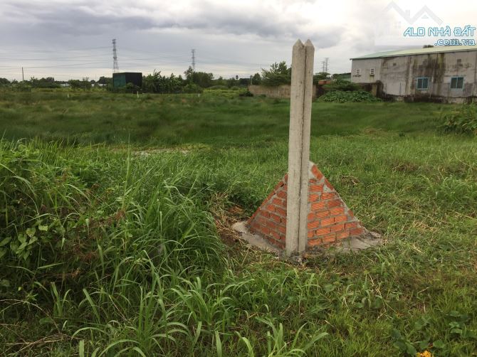 Đất vườn MT đường nhựa,TTĐông,CChi sát bên chợ HMôn.Quy hoạch KDC mở rộng,tiềm năng đầu tư
