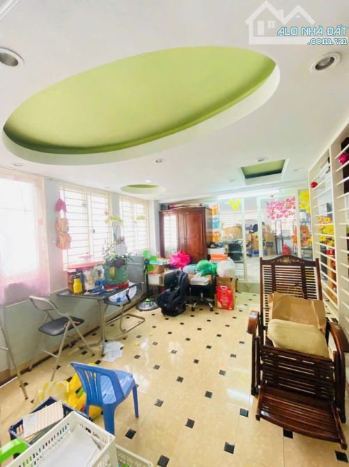 Xuất Cảnh Bán Gấp Căn GÓc 2MT Ngay Bành Văn Trân, P.7, TB. (DT: 5X13m) - 5 tầng