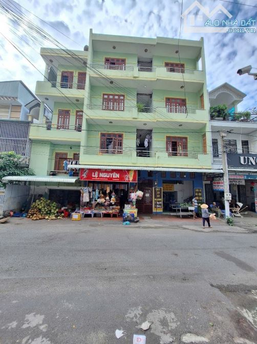 Nhà trọ 324m 15x21m, 67 phòng gần chợ Xóm Vắng, ngã tư Đồi Mồi Dĩ An