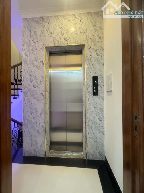VỊ TRÍ ĐẮC ĐỊA - TRUNG TÂM PHỐ CỔ - VIEW HỒ TAI TRÂU  - THANG MÁY - FULL NỘI THẤT CAO CẤP