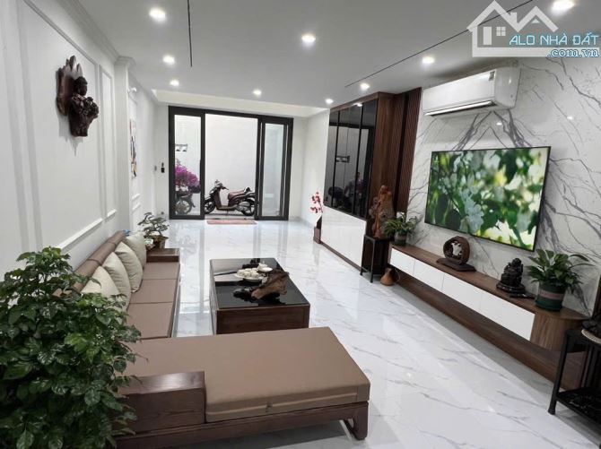 Nhà mới Ngọc Thụy, thang máy hiện đại, full nội thất – 59.2m2, 6 tầng, 3.8m – Chào 9.15 tỷ - 1