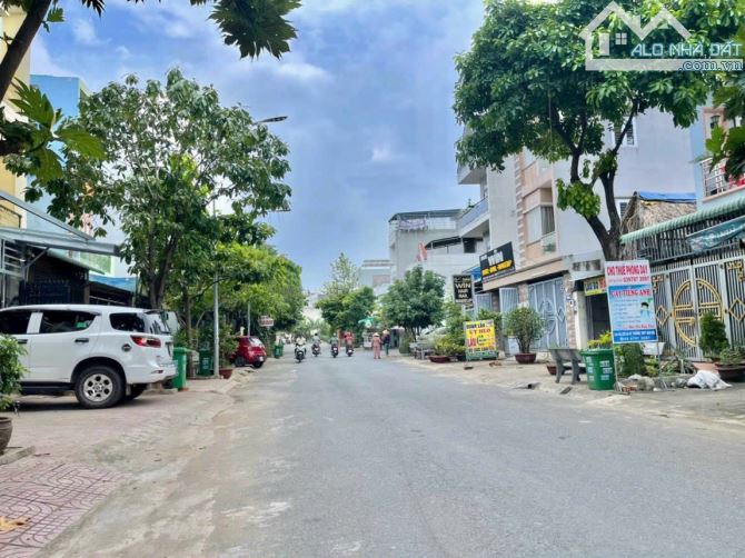 Bán đất biệt thự đường Châu Văn Lồng, phường Long Bình Tân, sổ hồng thổ cư 100% - 1