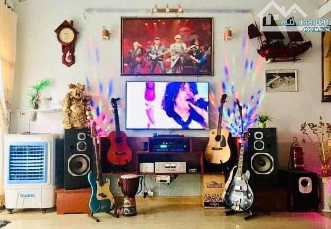 BÁN NHÀ MỘT MÊ TRÊN LỢP CÓ SÂN Ô TÔ - KẸP CỐNG VĂN TIẾN DŨNG- HÒA XUÂN- CẨM LỆ. - 1