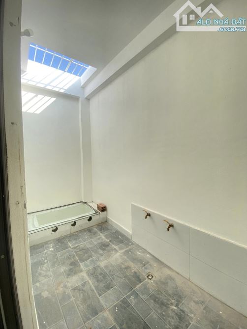 Quá rẻ 3,4 tỷ nhà 40m2  ô tô 3,5 tấn đỗ cửa ngay cầu Đại Thành- Quốc Oai - 1