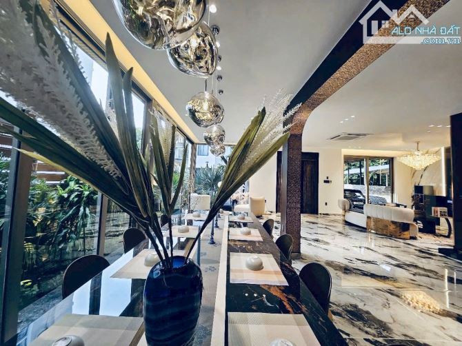 Nhà mới ngay Nguyễn Lương Bằng - Quận 7. DT 11x20 - 3 Lầu, nội thất cao cấp chính chủ - 1