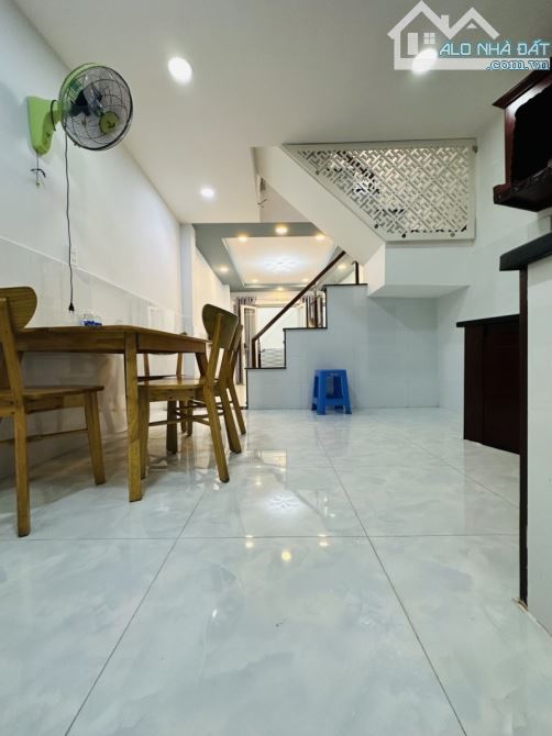 Bán Nhà Nguyễn Văn Đậu 50m2, 2 Tầng, 2PN, Có sân để xe Chỉ 4 Tỷ - 1