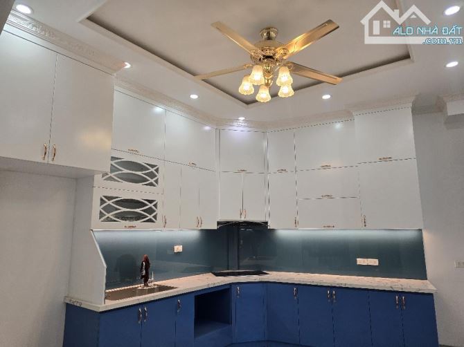 Bán nhà đẹp 5 tầng x 37m2 Trường Chinh, Đống Đa - 1