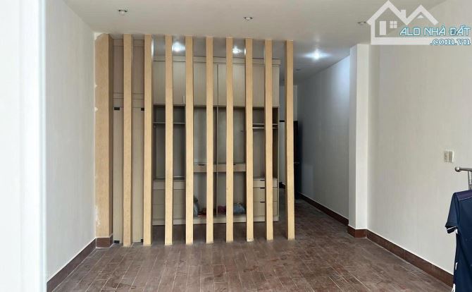 Nhà mặt tiền Phạm Phú Thứ, phường 11, DTSD 450m2, 1 trệt 3 lầu, 7PN 6WC, sân thượng. - 1