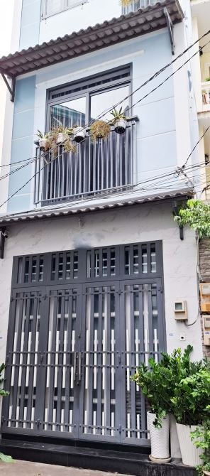 Nhà HXH Phạm Văn Hai, vị trí hiếm, 36m2, 3 tầng, 5 tỷ nhỉnh - 1