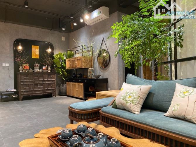 Bán chung cư Pandora 53 Triều Khúc, nội thất cực đẹp, thoáng mát, 79m2; 2PN; 2WC - 2
