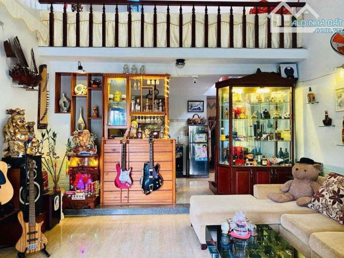 BÁN NHÀ MỘT MÊ TRÊN LỢP CÓ SÂN Ô TÔ - KẸP CỐNG VĂN TIẾN DŨNG- HÒA XUÂN- CẨM LỆ. - 2