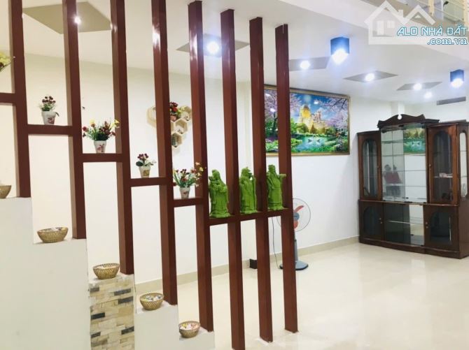 💥🏠 GIÁ CỰC TỐT - NHÀ 1 TẦNG KIỆT Ô TÔ TÔN ĐẢN CẨM LỆ CHỈ 2.65 TỶ 🏠💥 - 2