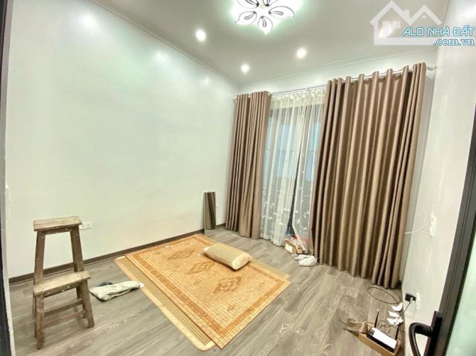 "Bán gấp nhà View 2 thoáng, oto morning, Ngõ 1 Bùi Xương Trạch DT 27m2X4T Giá: 7.2 tỷ. - 3