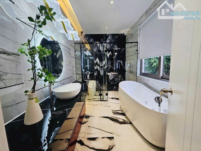 Nhà mới ngay Nguyễn Lương Bằng - Quận 7. DT 11x20 - 3 Lầu, nội thất cao cấp chính chủ - 3