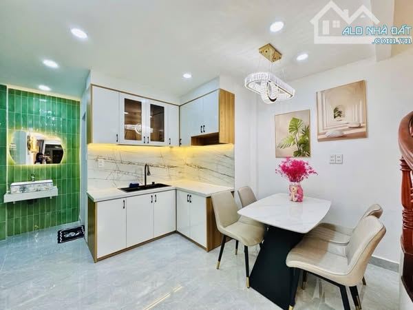 🏠Nhà xinh đón tết, Sát Mặt tiền Đường Lê Trực P7 Bình Thạnh - 3 Tầng - 47m2 - 4 phòng ngủ - 3