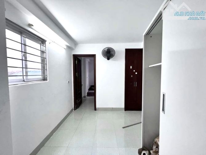 🏠 p/lô Đường láng 2 mặt thoáng 1 bước ra ô tô tránh VÍP DT22m-5t-MT3m giá chỉ 5xx tỷ - 4