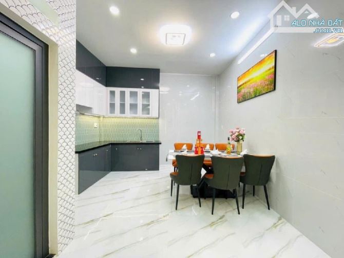 🏠🏠 NHÀ ĐẸP - NỞ HẬU - RỘNG RÃI THOÁNG MÁT - XE HƠI ĐỖ CỬA - PVCHIÊU, P14, GV - 4