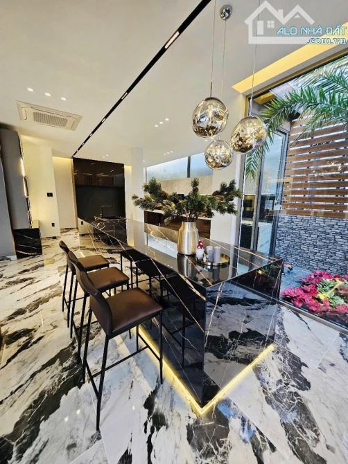 Nhà mới ngay Nguyễn Lương Bằng - Quận 7. DT 11x20 - 3 Lầu, nội thất cao cấp chính chủ - 4