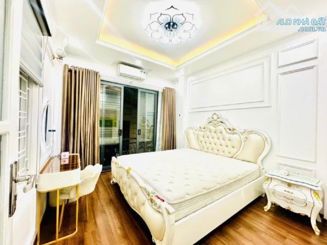 Hàng hiếm tại đường Minh Khai, 6,15 tỷ vnd, 45 m2, 5PN  4 tầng.Ngõ rộng 2m,thoáng - 5