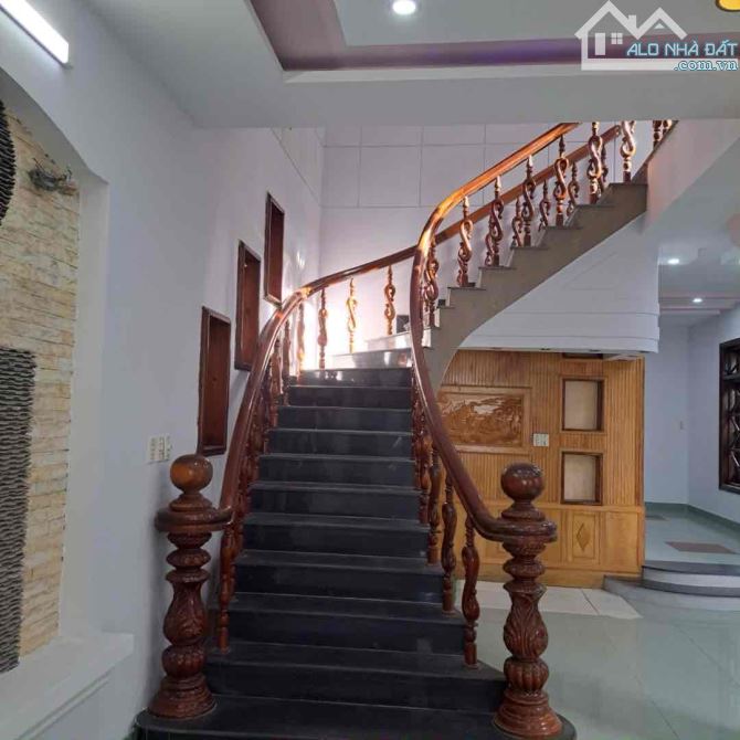 🏡 VILLA PHONG CÁCH HIỆN ĐẠI  • NHÀ 4 TẦNG - MẶT TIỀN BẦU NĂNG 8  • Hoà Minh. Q.Liên Chiểu - 5