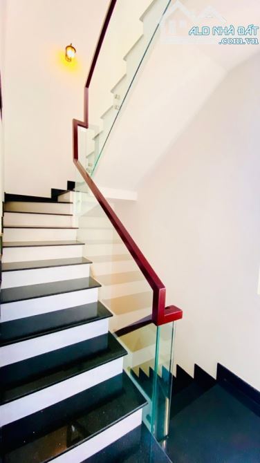 SIÊU PHẨM MẶT TIỀN ĐHT 23 NGUYỄN VĂN QUÁ ,NGAY GIÁO XỨ CHỢ CẦU,TIỆN ÍCH BỦA VAY NHỈNH 5 T - 9