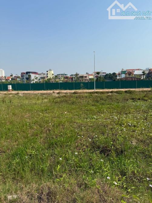 BÁN ĐẤT PHÂN LÔ VỈA HÈ . TAM HIỆP KINH DOANH SIÊU ĐỈNH .