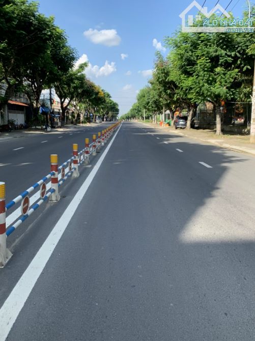 Bán đất mặt tiền Huỳnh văn Nghệ, Phường Bửu Long. 6,3x20m 135m. Giá chỉ 5.3 tỷ