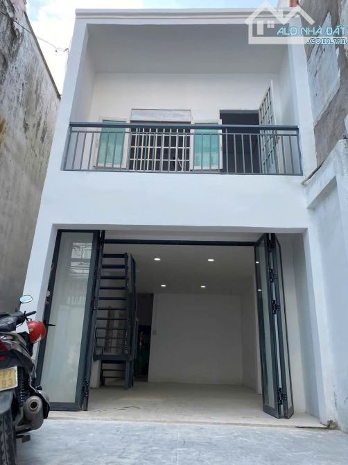 Ô TÔ NGỦ TRONG SÂN 2 TẦNG BTCT, TĂNG NHƠN PHÚ B QUẬN 9. 95M2 6TỶ TL. - 1