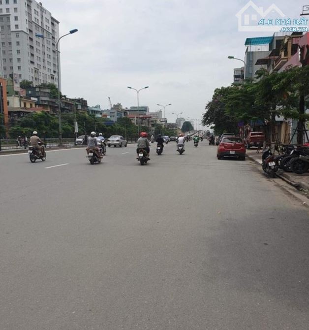 MẶT PHỐ GIẢI PHÓNG - VỈA HÈ ĐÁ BÓNG - SỔ NỞ HẬU 110M2 GIÁ CHÀO 26.6 TỶ CÓ THƯƠNG LƯỢNG - 1