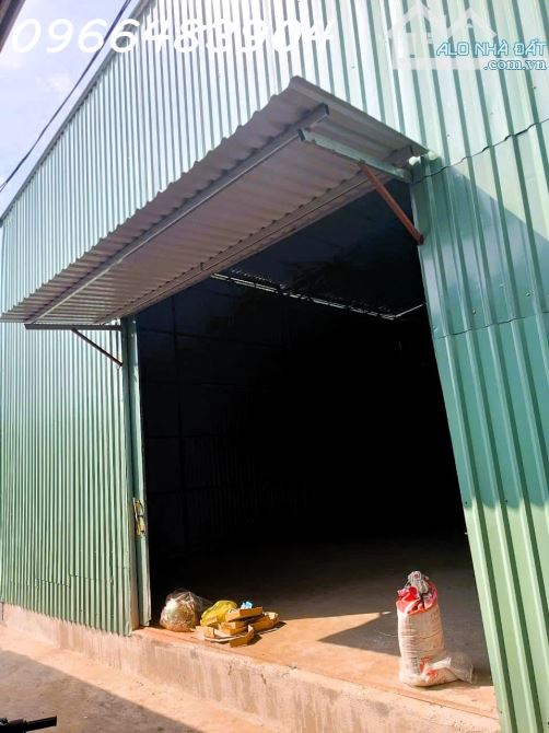 Cho thuê kho 140m2 hẻm xe tải kdc Sông Đà - Hiệp Bình Chánh - 1