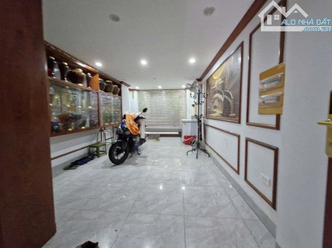 Bán nhà Ngọc Thụy, ngõ rộng, ô tô tránh, view hồ trong xanh- 46m2, 5 tầng - chào 12tỷ 999. - 1