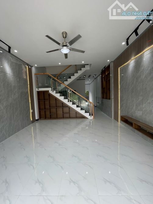 Bán nhà đẹp tại đường Đồng Khởi, 100m2, 4 PN, 2 WC siêu hot - 12