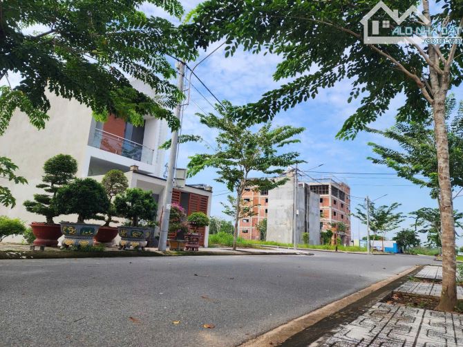 1 LÔ NỘI BỘ DUY NHẤT TẠI HƯNG LONG RESIDENCE  1,047 TỶ, 154,8M2, VIEW ĐẸP, NỞ HẬU - 2