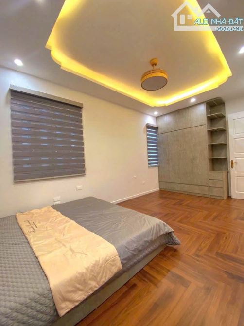 Hiếm! Bán nhà Lê Văn Hưu, 52m2 x 4 tầng, 14 tỷ, gần phố, nhà đẹp ở luôn - 2