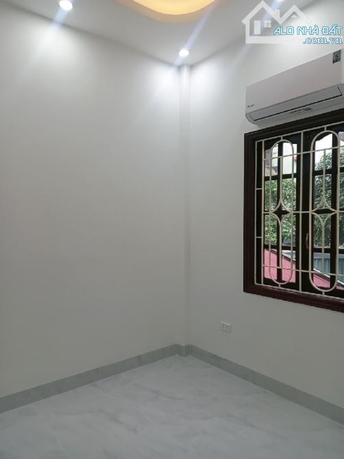 Hiếm - Bán nhà ô tô qua cổng, lô góc mới xây Thanh Xuân - 3