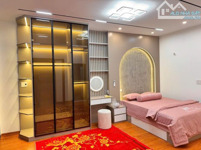 TRUNG KÍNH 45M2 THANG MÁY 7 TẦNG MẶT NGÕ KINH DOANH GIÁ 9.8 TỶ, CÁCH PHỐ 40M - 3