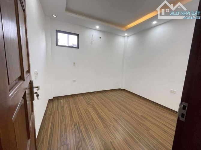 Nhà Đẹp Kim Chung Ô Tô Gần 38m² 4 Tầng Mặt Tiền 4m Gần Trường Chỉ 4 Tỷ 2 - 4