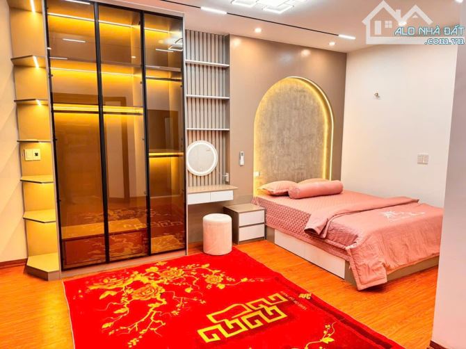 TRUNG KÍNH 45M2 THANG MÁY 7 TẦNG MẶT NGÕ KINH DOANH GIÁ 9.8 TỶ, CÁCH PHỐ 40M - 4