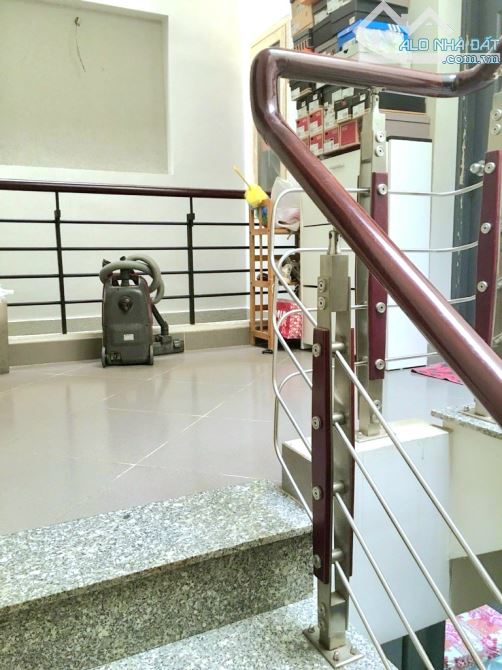 Bán nhà Quận 7, 4 tầng, 121m2 (ngang hiếm 6.5mx19), Hẻm xe hơi Huỳnh Tấn Phát, chỉ 9.3 tỷ - 5