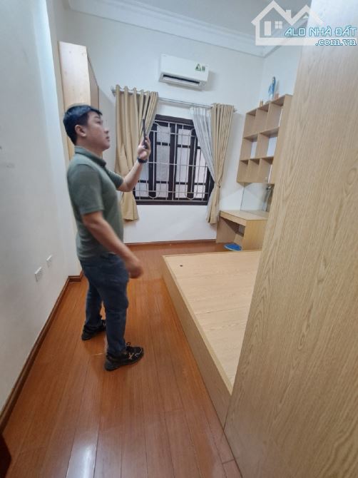 Cho thuê nhà 50m2 x 5 tầng ngõ 89 phố Nguyễn Phong Sắc, mặt tiền 4m ,ngõ rộng ô tô đậu cửa - 5
