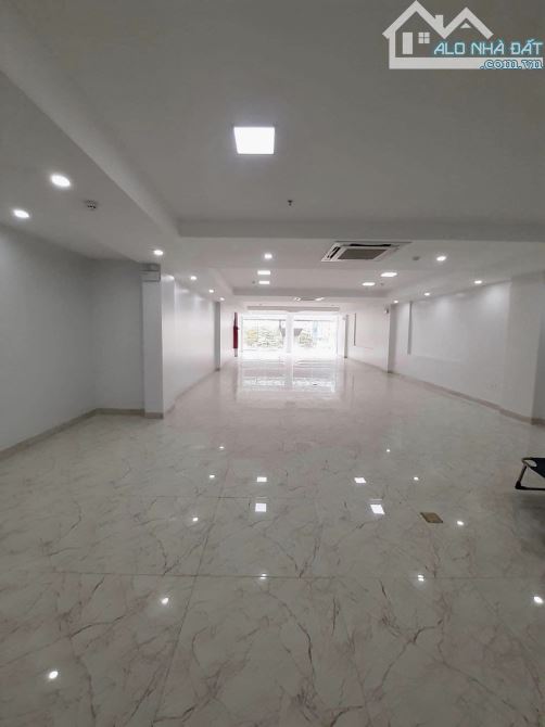 Tòa nhà văn phòng Hoàng Cầu 125 tỷ 210m2  mặt tiền 6.5m xây mới 11 tầng. - 5