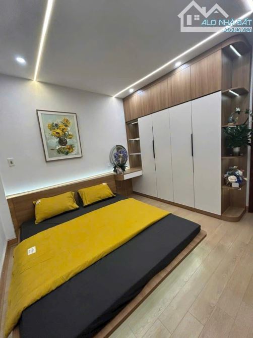 Quan Nhân cạnh hồ, 7 ngủ. Giá rẻ. An sinh đỉnh, nội thất 5 sao - 5