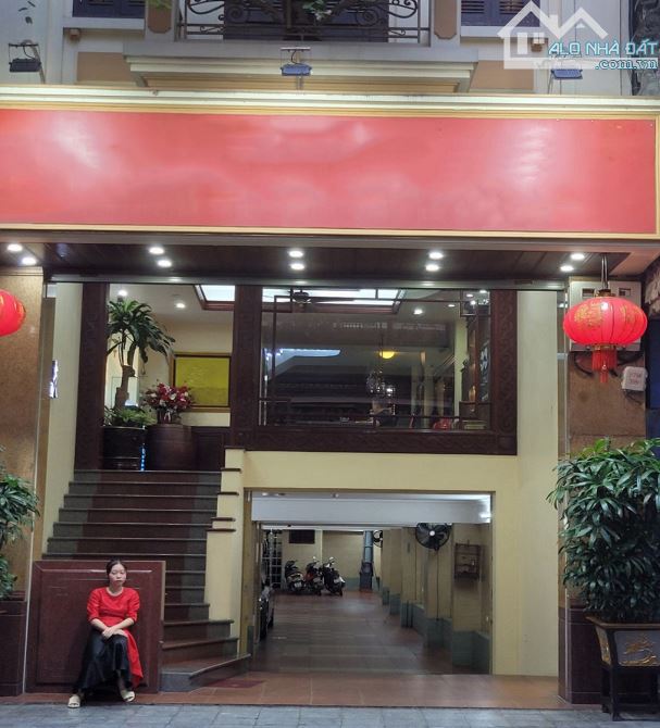 Bán Tòa Văn Phòng Mặt Phố Hàng Phèn, Hoàn Kiếm DT 252m2, 9T, MT 8.9m, Giá Cực Rẻ
