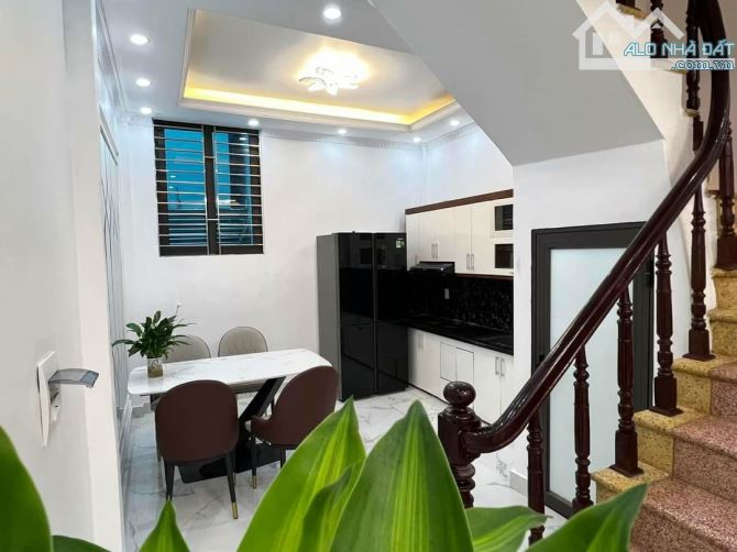 Bán nhà Vân Canh 39.5M 4 Tầng, 5 phòng, 2 mặt tiền, ngõ rộng ô tô đỗ giá 5.6 tỷ - 1